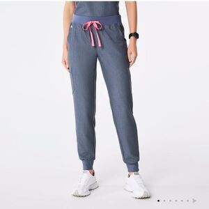 Figs Zamora Scrub Jogger Pants in Grey Size Medium PO 3966 Heather Denim